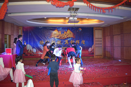 搶凳子游戲照片 搶凳子游戲照片