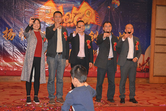 最后的合影照片 最后的合影照片